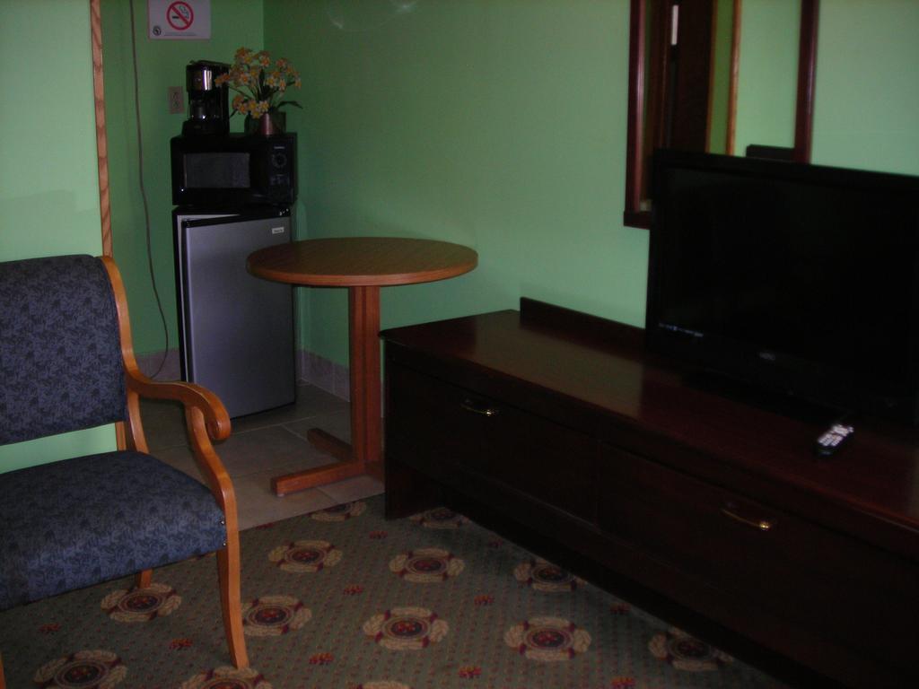 Deer Trail Motel วิสคอนซินเดลส์ ห้อง รูปภาพ