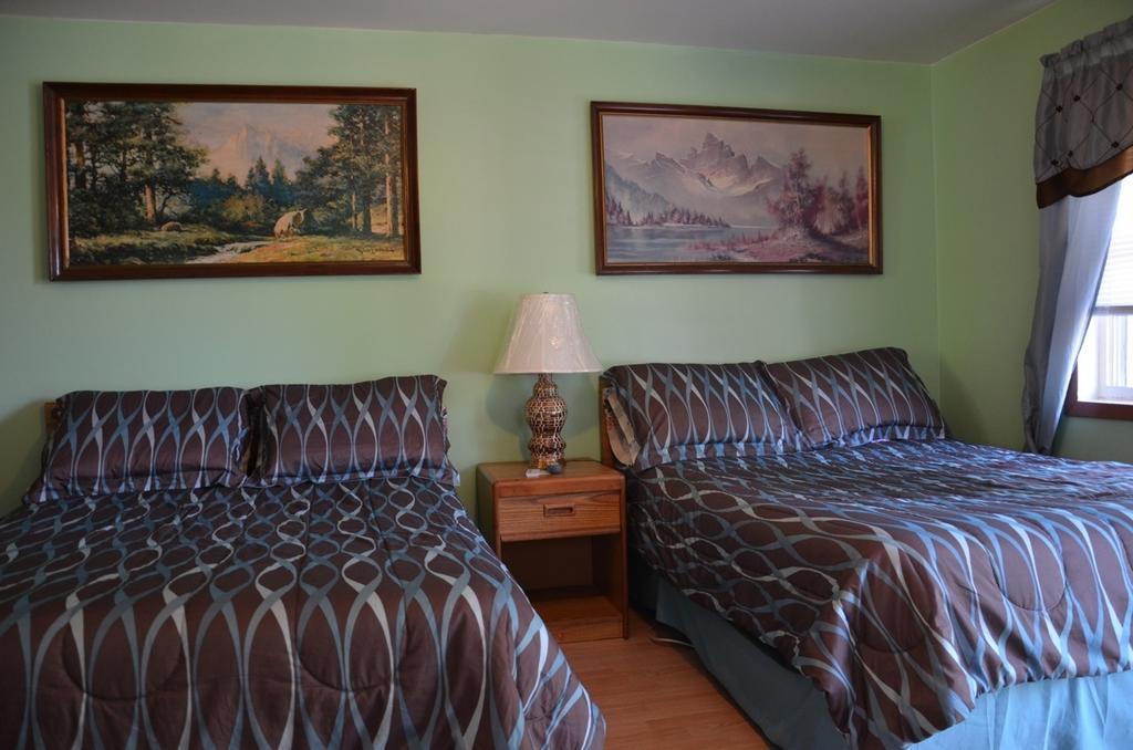 Deer Trail Motel วิสคอนซินเดลส์ ภายนอก รูปภาพ